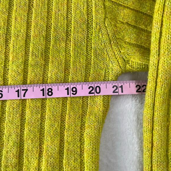 Wild Fable Chartreuse Cropped Knit Cardigan Size Small - Picture 6 of 7